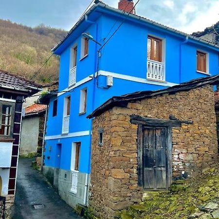 Villadecelis Mieres  Eksteriør billede