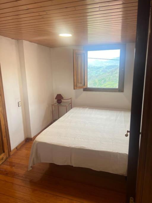 Villadecelis Mieres  Eksteriør billede